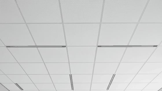 Какие факторы сильнее всего влияют на итоговую стоимость потолка — фото подвесной потолок | ТрансМонСтрой